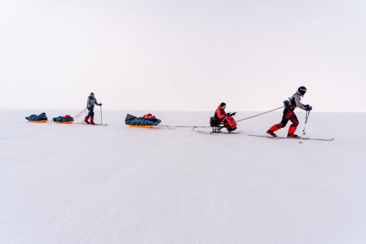 Un aventurero discapacitado completará la expedición de esquí sentado más larga de la historia