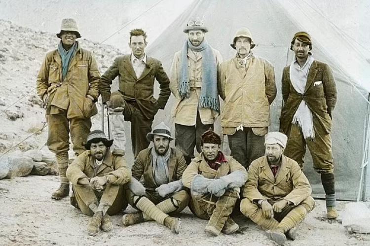 ¿Dónde están los cuerpos de los primeros escaladores que subieron al Everest?