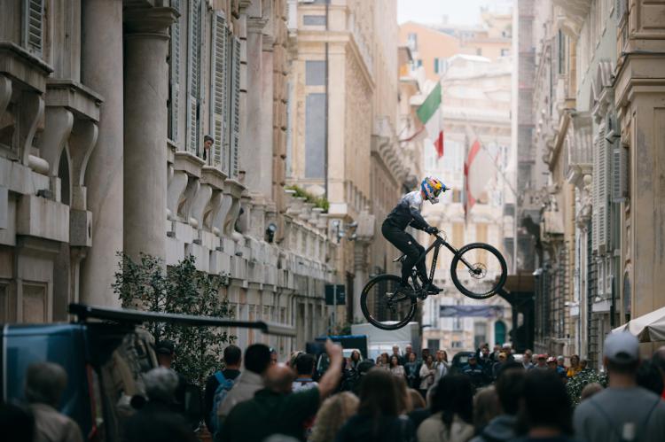 Génova será la primera ciudad europea en albergar la competición Red Bull Cerro Abajo