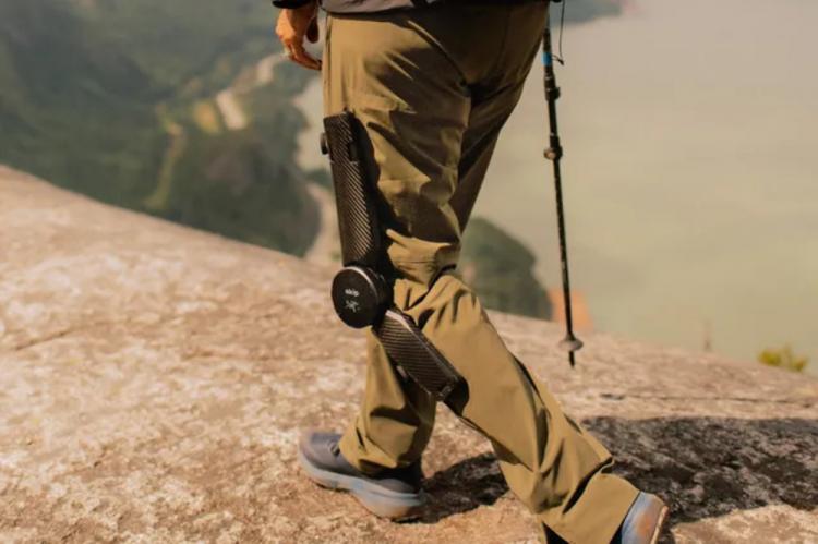 Llegan los primeros pantalones biomecánicos que te impulsan mientras caminas