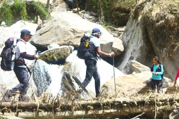 Los dos catalanes desaparecidos en Nepal hacían una ruta no recomendada durante el Monzón