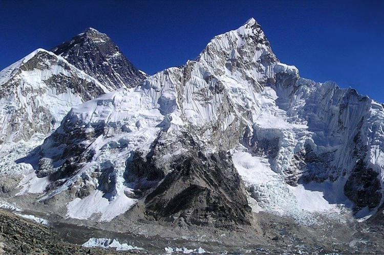 El Everest crece de forma imparable gracias a la erosión del río Arun