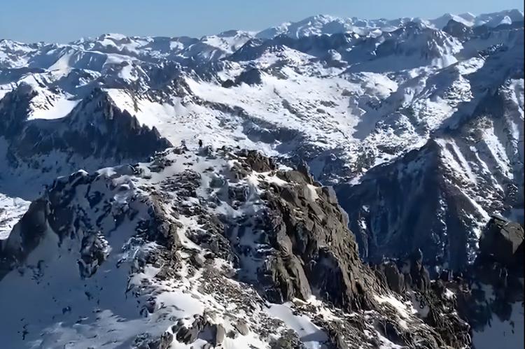 Muere un excursionista de 52 años tras caer 100 metros en el Besiberri Sur