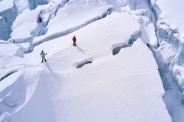 Tres expediciones buscan este invierno hacer historia en el Himalaya y una en modo alpino