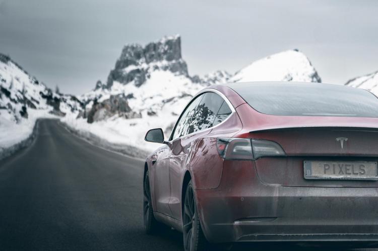 Guía para conducir tu coche eléctrico en invierno sin perder autonomía