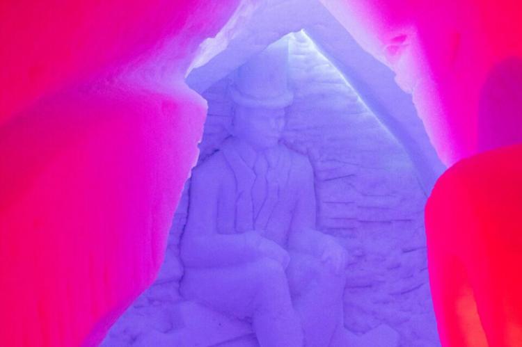 La guarida helada de los Pirineos dónde hacer un viaje de hielo y cine