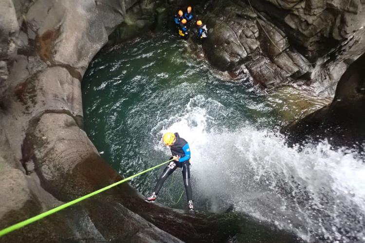 Los 10 descensos de barrancos más espectaculares de España