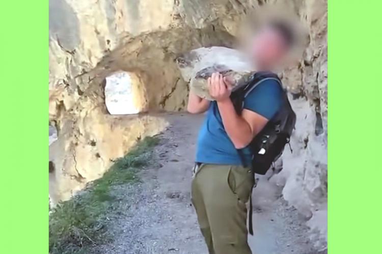 Tira una piedra en los Picos de Europa y se enfrenta a una multa de hasta 200.000 euros