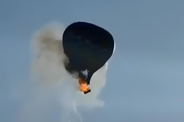 Mueren ocho personas en Brasil tras incendiarse un globo aerostático en un vuelo turístico