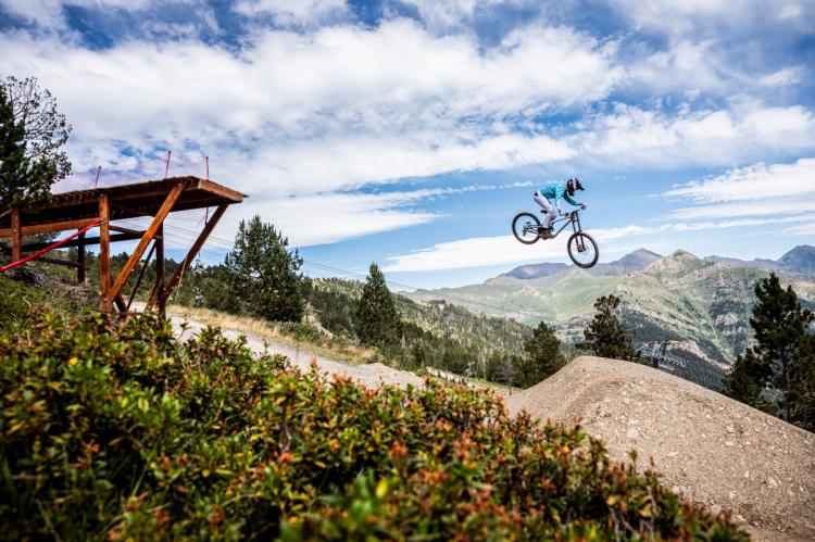 Las estaciones de Grandvalira Resorts apuestan por el ciclismo como motor del verano 2025