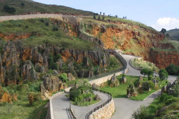 Un tobogán alpino de 1,2  km quiere revolucionar el parque de la naturaleza de Cabárceno